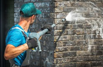 ProCare Commercial Cleaning Services pressure washing service in Cutler Ridge